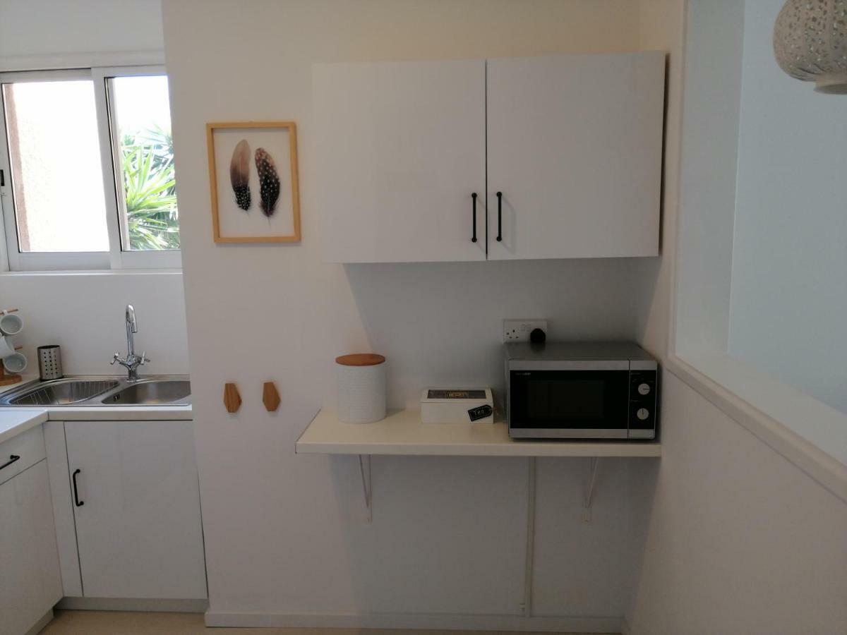 Alex'S Vacation Suite - 100M From The Beach - 6 Guests パ フォス エクステリア 写真
